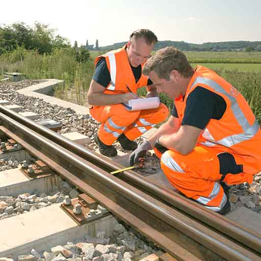Rieles para Trenes. Construcción y mantenimiento de infraestructura Ferroviaria